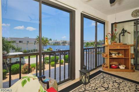 1905 SE 40th Ter 102, Cape Coral FL - photo 24 of 25