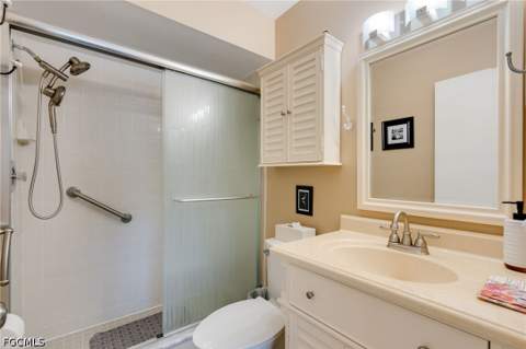 8160 Summerlin Village Cir 507, Fort Myers FL - photo 15 of 27