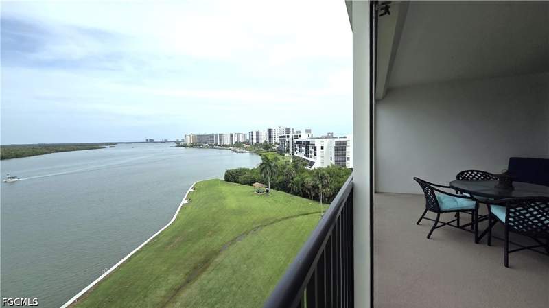 2 bedroom Condominium at 4253 Bay Beach Ln C6, The Palms Of Bay Beach, Fort Myers Beach — photo 4