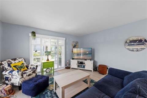248 Palm Dr 3, Naples FL - photo 12 of 50