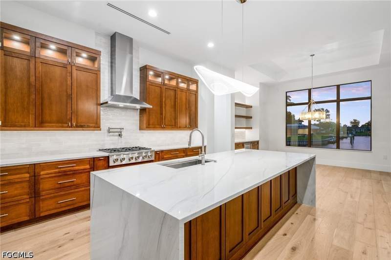 4 bedroom SingleFamilyResidence at 846 Cypress Lake Cir, Town And River, Fort Myers — photo 5