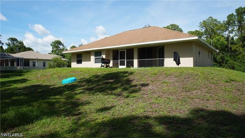 3 bedroom SingleFamilyResidence at 413 Truman Ave, Lehigh Acres, Lehigh Acres — photo 3