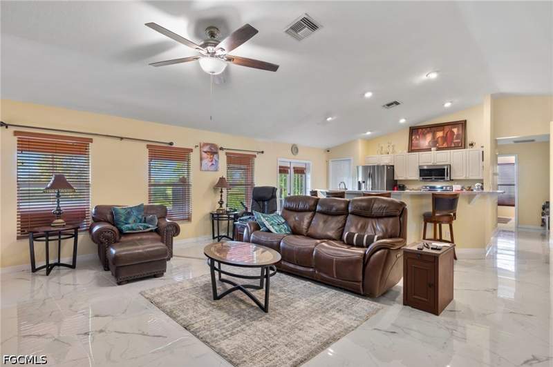 3 bedroom SingleFamilyResidence at 610 NE 12th St, Cape Coral, Cape Coral — photo 3