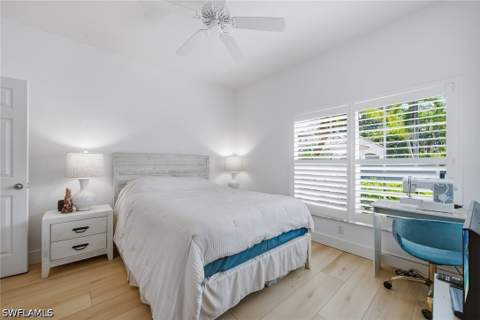 5900 Fountain Dr, Naples FL - photo 17 of 32