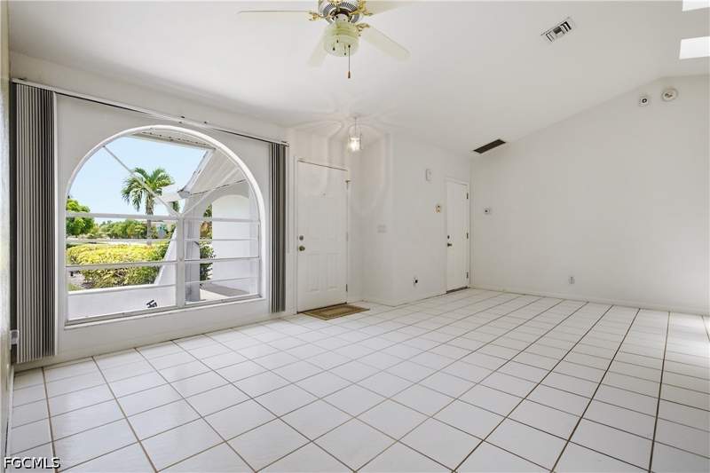 3 bedroom SingleFamilyResidence at 1513 SW 44th St, Cape Coral, Cape Coral — photo 5