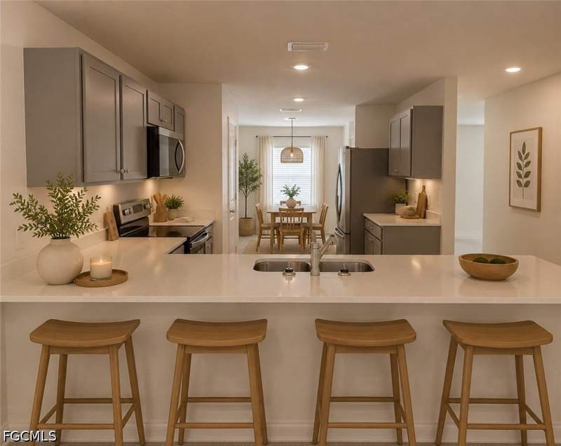 3 bedroom SingleFamilyResidence at 6057 S Moss Cir, Labelle, Labelle — photo 3