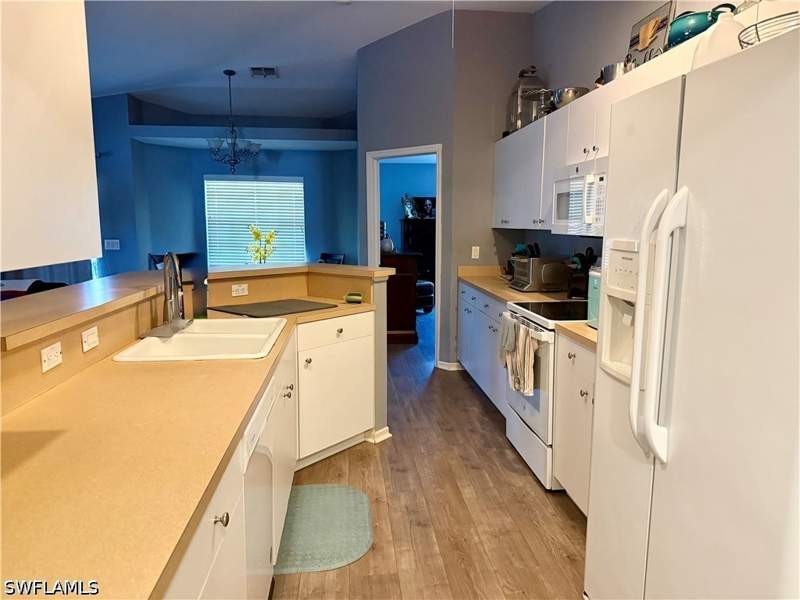 3 bedroom Condominium at 20068 Lake Vista Cir N 2C, Kings Green, Lehigh Acres — photo 4