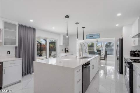 1026 S Town And River Dr, Fort Myers FL - photo 7 of 38