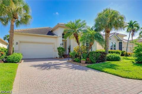 8960 Crown Bridge Way, Fort Myers FL - photo 12 of 32
