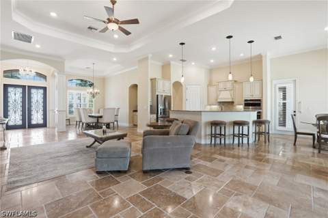 3266 Runaway Ln, Naples FL - photo 6 of 40