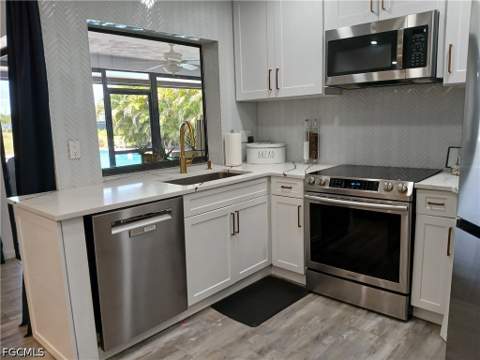 11300 Bridle Ln, Cape Coral FL - photo 6 of 38