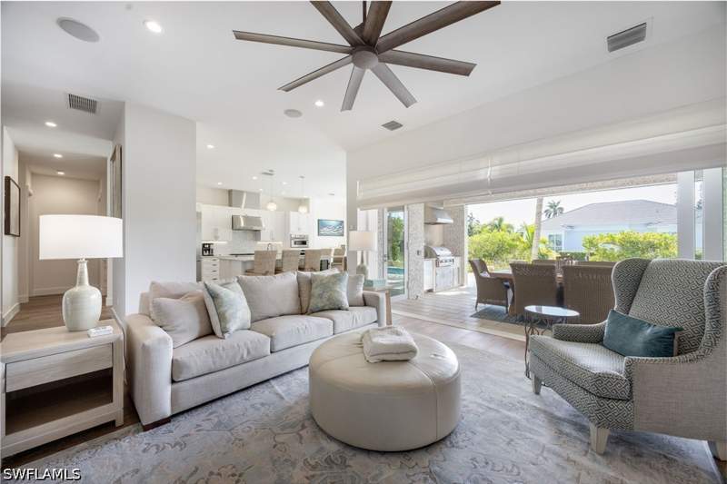 4 bedroom SingleFamilyResidence at 1571 Bonita Ln, Royal Harbor, Naples — photo 5