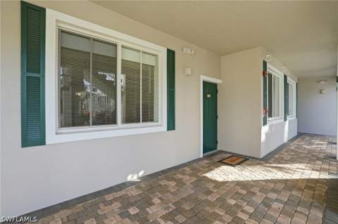 7920 Mahogany Run Ln 1015, Naples FL - photo 6 of 37