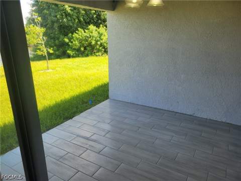 1105 NE 6th Pl, Cape Coral FL - photo 10 of 10