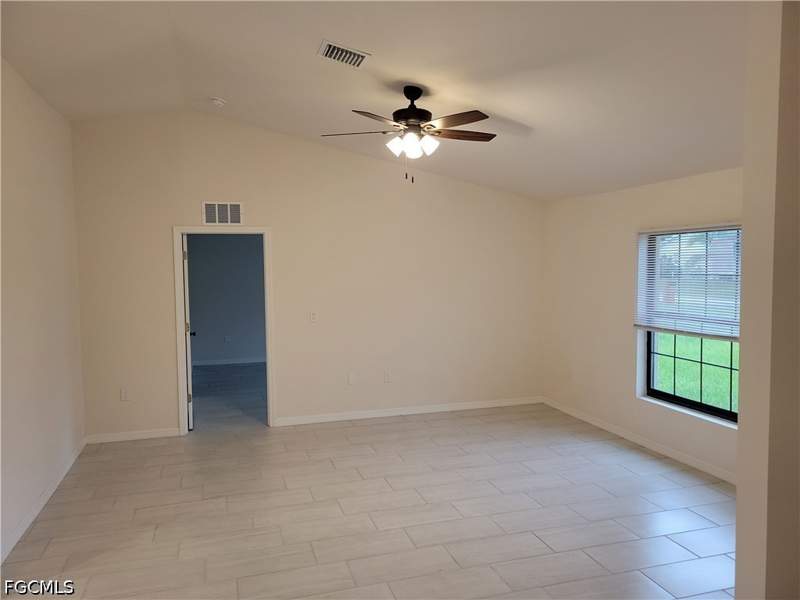3 bedroom SingleFamilyResidence at 1105 NE 6th Pl, Cape Coral, Cape Coral — photo 4