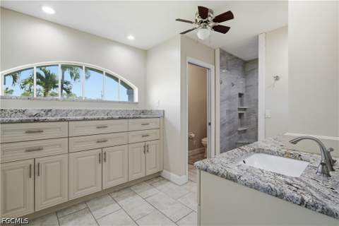 430 SW 44th Ter, Cape Coral FL - photo 14 of 48