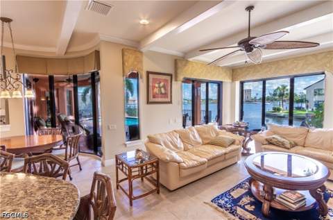447 Avalon Dr, Cape Coral FL - photo 14 of 45