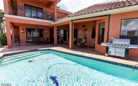 447 Avalon Dr, Cape Coral FL - photo 6 of 45