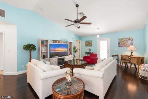 3019 SW 15th Pl, Cape Coral FL - photo 8 of 31