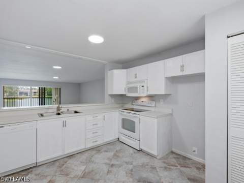 5784 Deauville Cir B204, Naples FL - photo 7 of 15