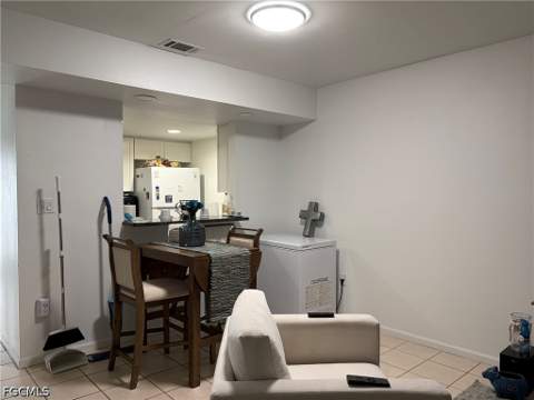 13160 Kings Point Dr 2, Fort Myers FL - photo 9 of 14