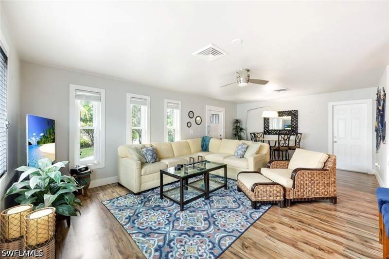 3 bedroom SingleFamilyResidence at 645 101st Ave N, Naples Park, Naples — photo 4