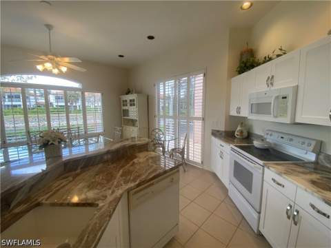 9181 Las Maderas Dr, Bonita Springs FL - photo 10 of 39