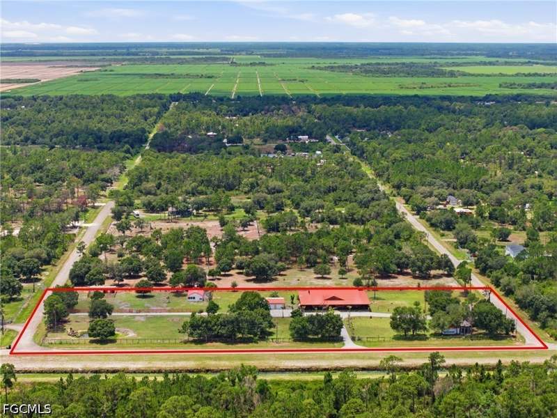 4 bedroom SingleFamilyResidence at 842 Hunting Club Ave, Montura Ranch Estates, Clewiston — photo 2