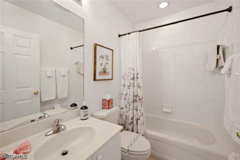 8335 Whisper Trace Way 105, Naples FL - photo 23 of 41
