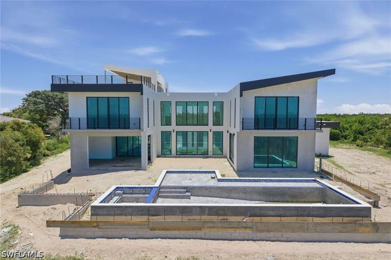 5 bedroom SingleFamilyResidence at 791 Whiskey Creek Dr, Key Marco, Marco Island — photo 3