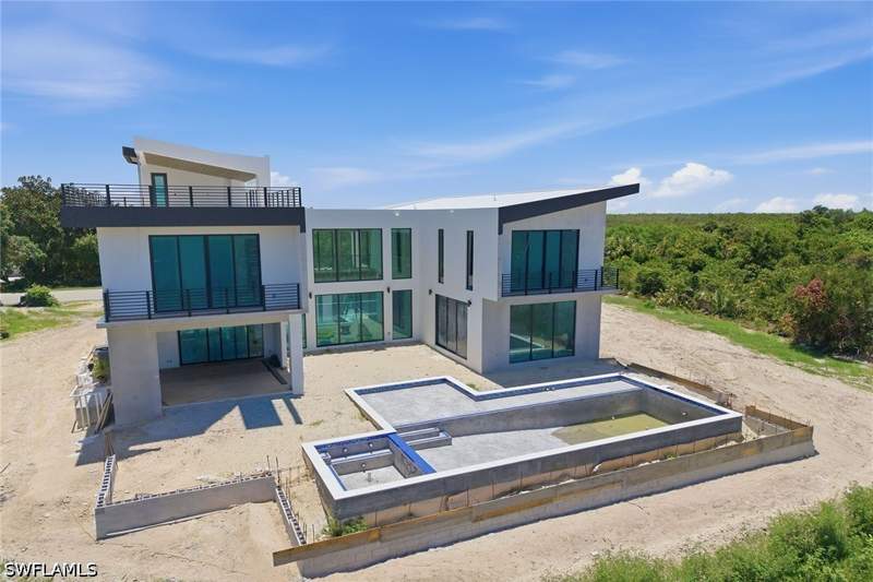 5 bedroom SingleFamilyResidence at 791 Whiskey Creek Dr, Key Marco, Marco Island — photo 4