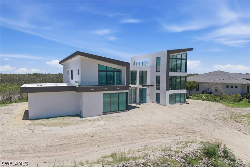 5 bedroom SingleFamilyResidence at 791 Whiskey Creek Dr, Key Marco, Marco Island — photo 5