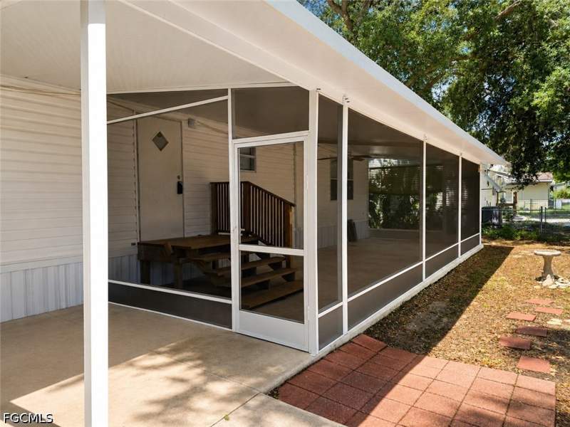 3 bedroom ManufacturedHome at 2501 Gail Helen Ct, Spring Woods M/H Subd, North Fort Myers — photo 4