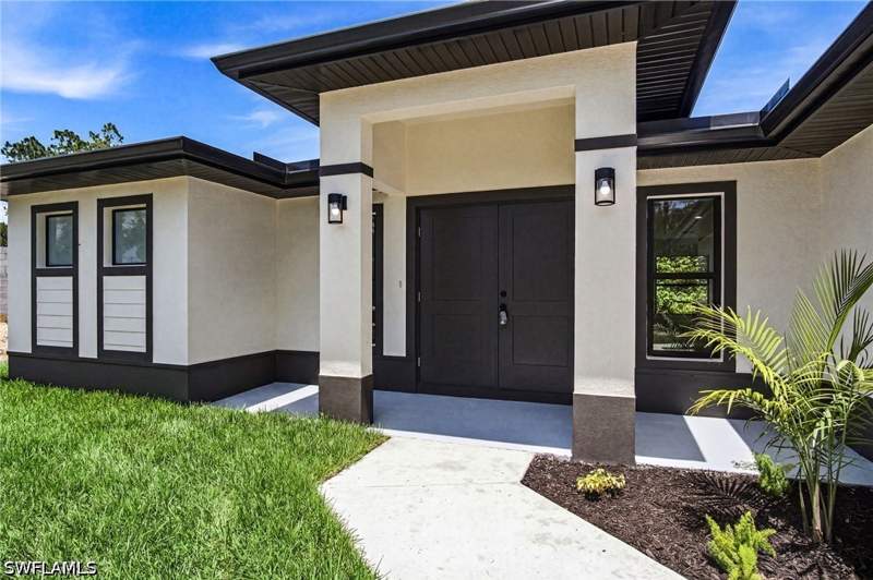 3 bedroom SingleFamilyResidence at 739 Fullerton Ave S, Lehigh Acres, Lehigh Acres — photo 2
