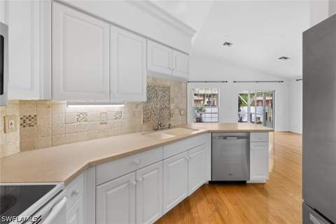 3157 Carriage Cir, Naples FL - photo 9 of 27