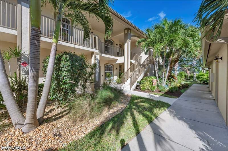 2 bedroom Condominium at 338 Newport Dr 1803, Sunset Cay Lakes, Naples — photo 3