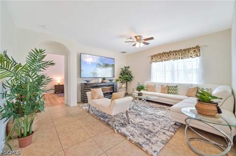 216 SW 29th St, Cape Coral FL - photo 12 of 33