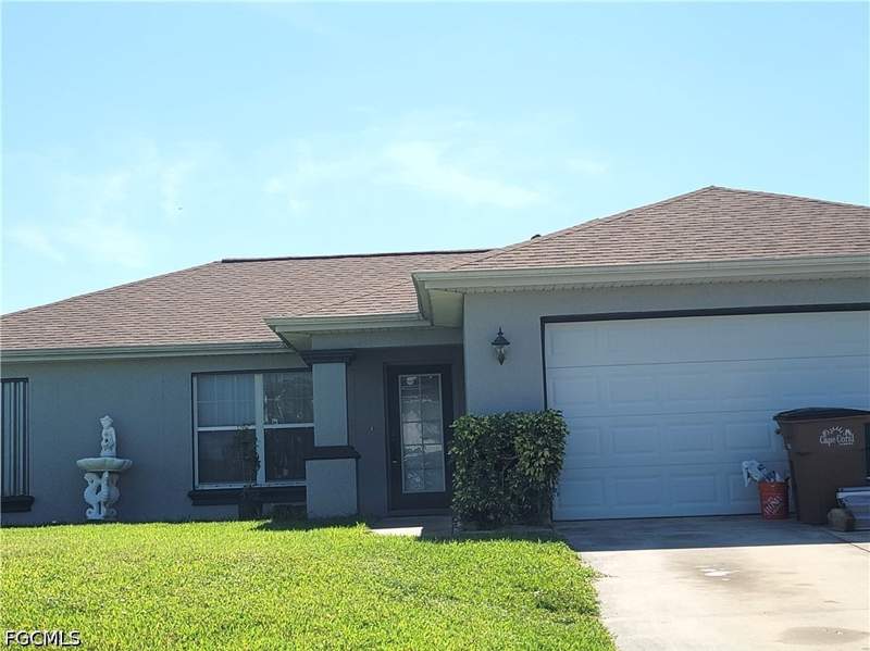 3 bedroom SingleFamilyResidence at 313 SW 14th Pl, Cape Coral, Cape Coral — photo 2