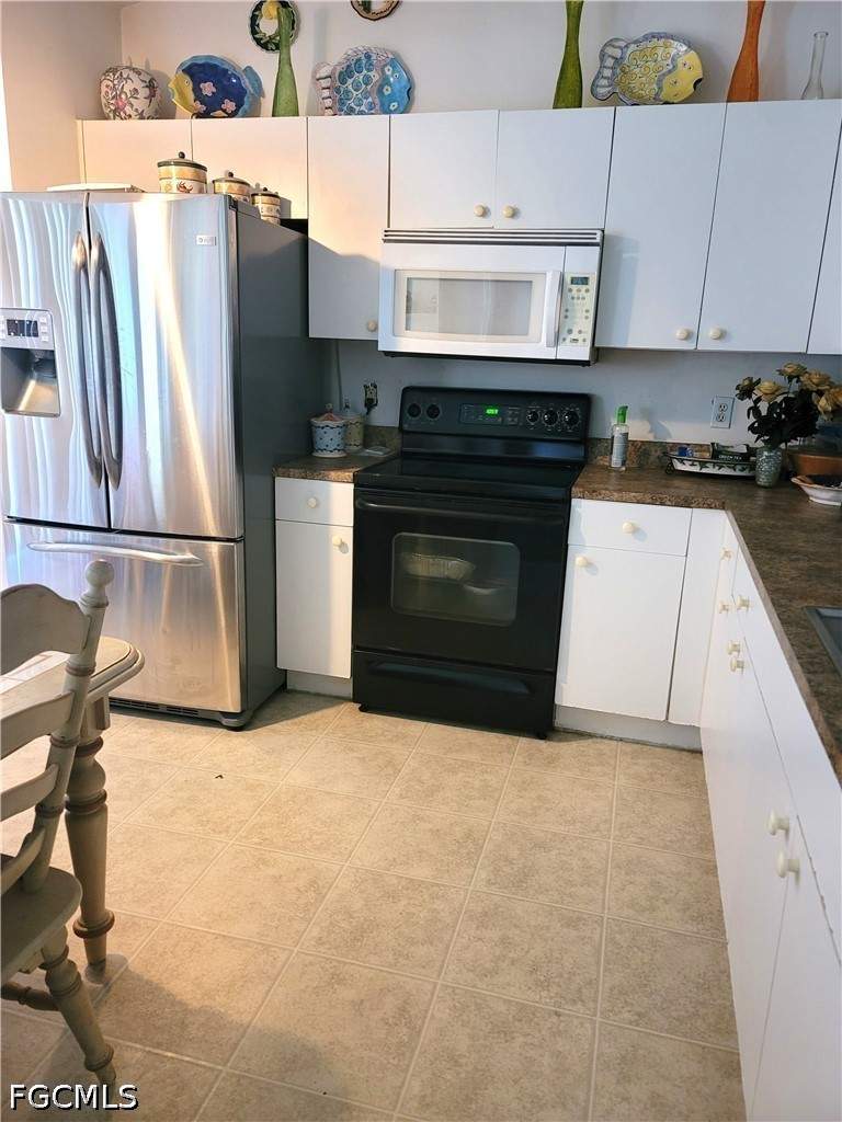 3 bedroom SingleFamilyResidence at 313 SW 14th Pl, Cape Coral, Cape Coral — photo 5