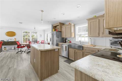 2452 York Rd, St James City FL - photo 18 of 35