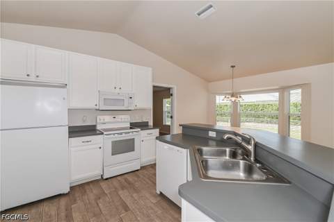 2908 SW 16th Pl, Cape Coral FL - photo 6 of 15