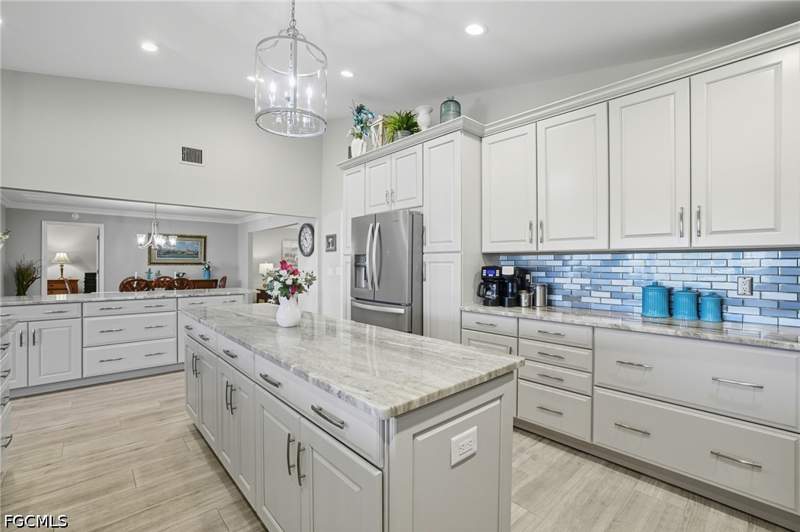 3 bedroom Attached at 1203 N Brandywine Cir, Brandywine, Fort Myers — photo 2