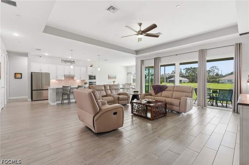 3 bedroom SingleFamilyResidence at 17040 Serengeti Cir, Serengeti, Alva — photo 5