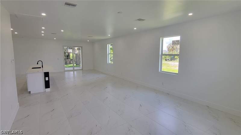 3 bedroom SingleFamilyResidence at 3504 41st St SW, Lehigh Acres, Lehigh Acres — photo 4