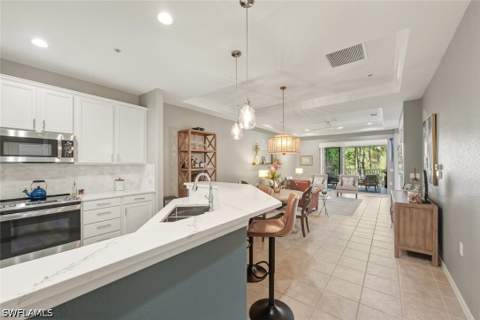 4833 Hampshire Ct 302, Naples FL - photo 12 of 38