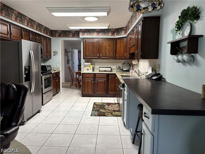 3 bedroom Attached at 5858 Wild Fig Ln, Wyldewood Lakes Condo, Fort Myers — photo 4