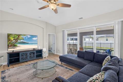 2115 SW 30th Ter, Cape Coral FL - photo 6 of 33