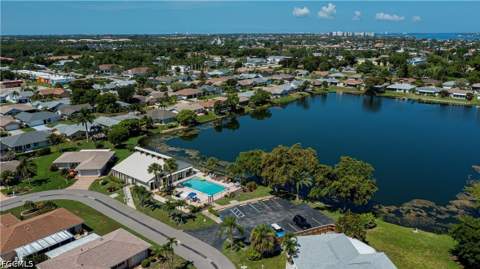 9782 Deerfoot Dr, Fort Myers FL - photo 8 of 30