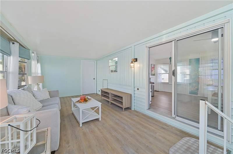 1 bedroom ManufacturedHome at 4751 Liberty Ln W, Riverwoods Plantation, Estero — photo 5
