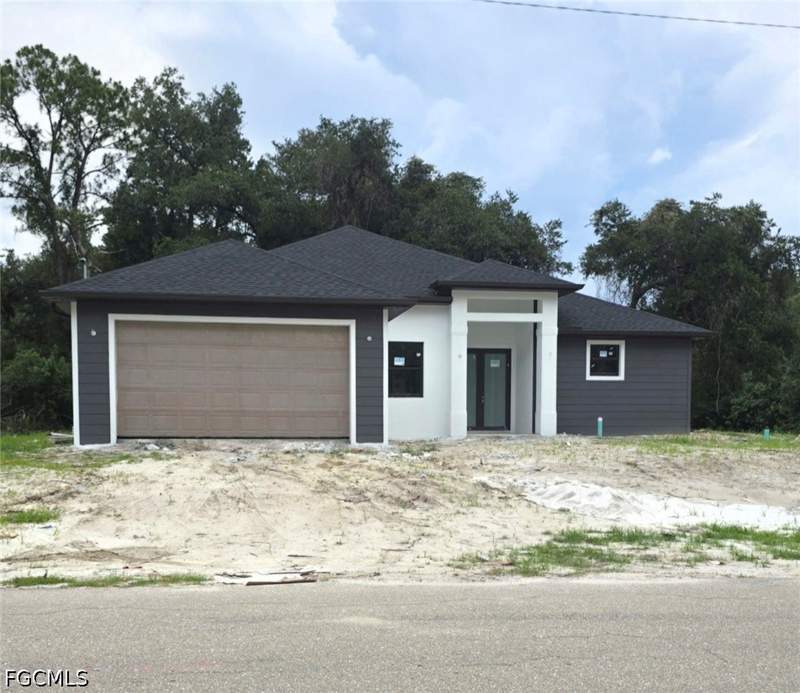 4 bedroom SingleFamilyResidence at 2407 E 19th St, Lehigh Acres, Lehigh Acres — photo 2